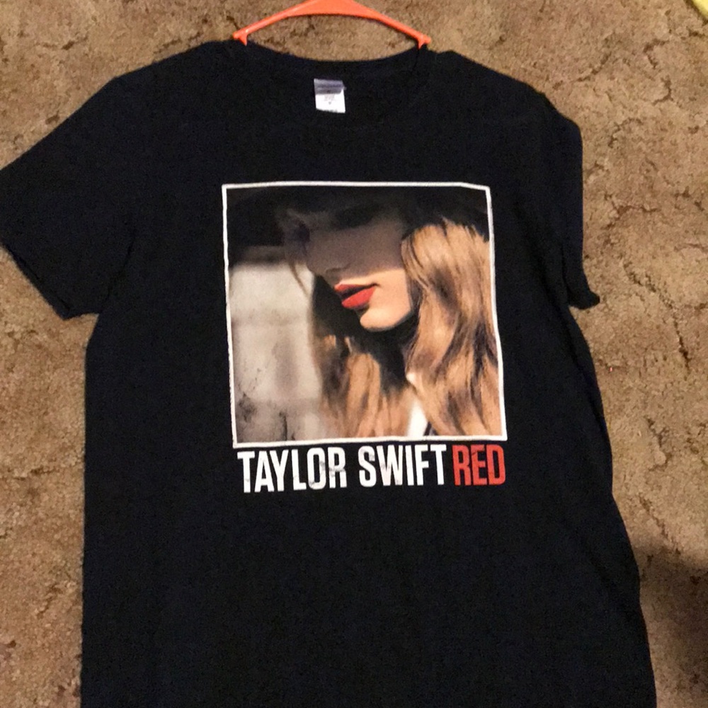 taylor swift tour shirt